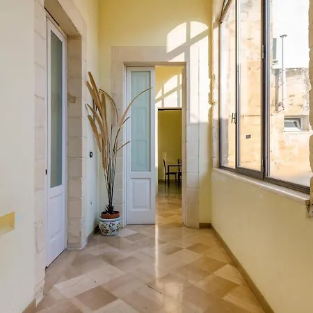 Goodstay Emperor Lecce